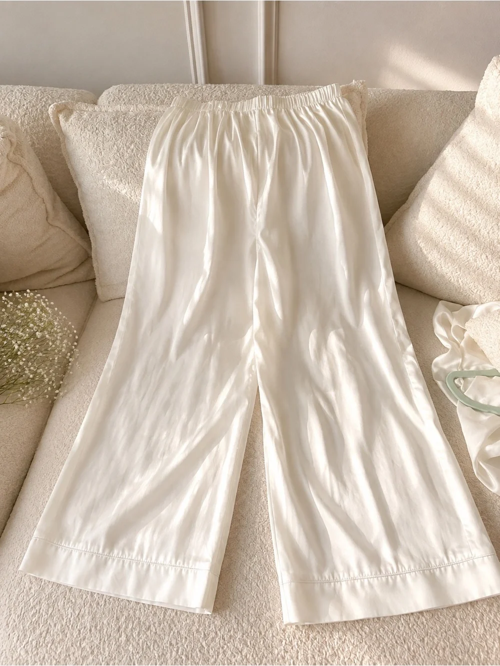 Missguided Bridal Getting Ready Bundle Pajamas Robe + Bride Sleep Mask Size S